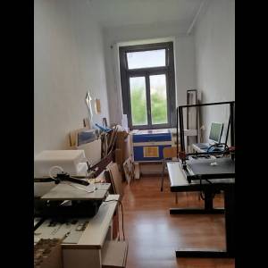 Sala macchine da stampa e taglio